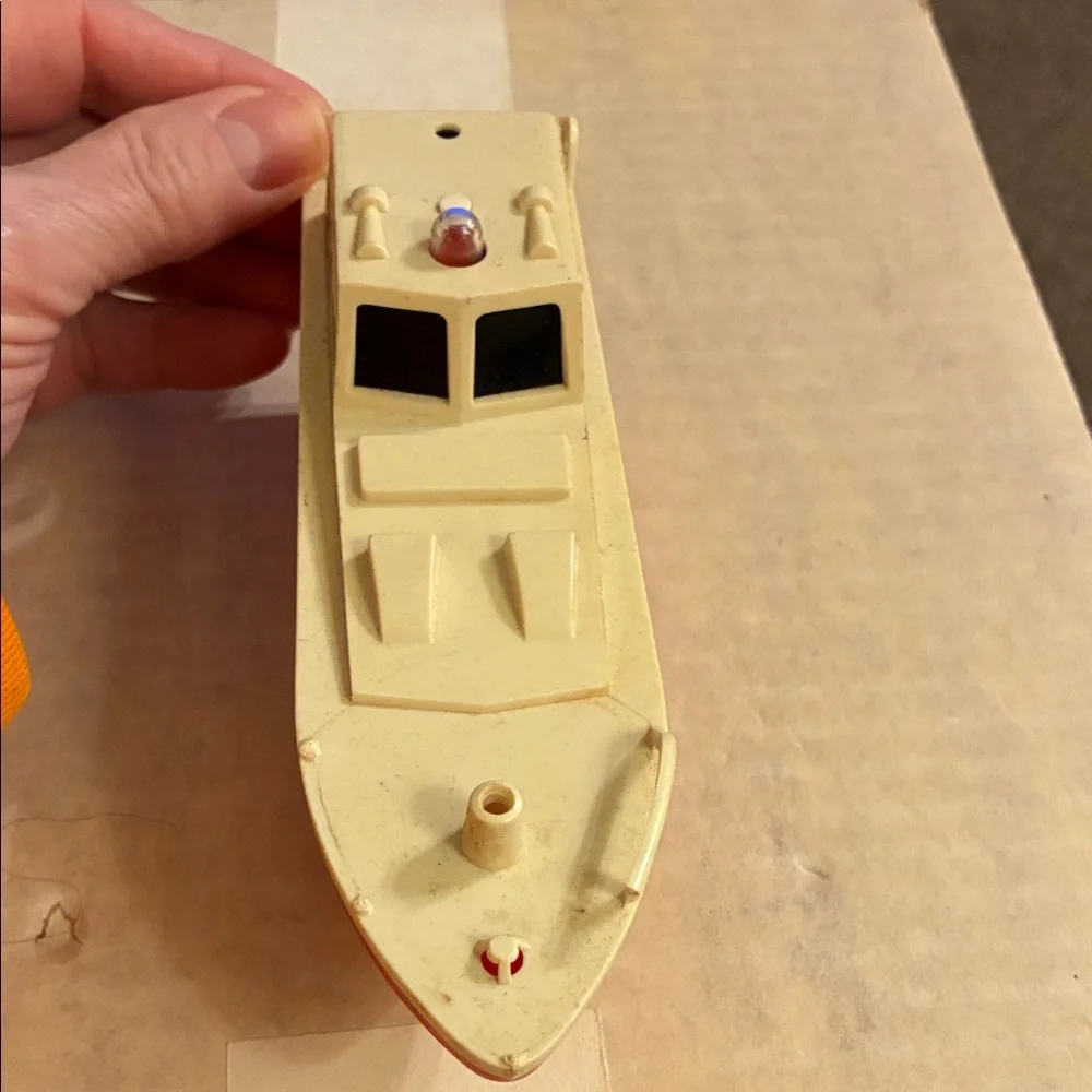 Vintage Majorette Sonic Flasher Coast Guard Boat C225 plastic red white - Picture 5 of 10